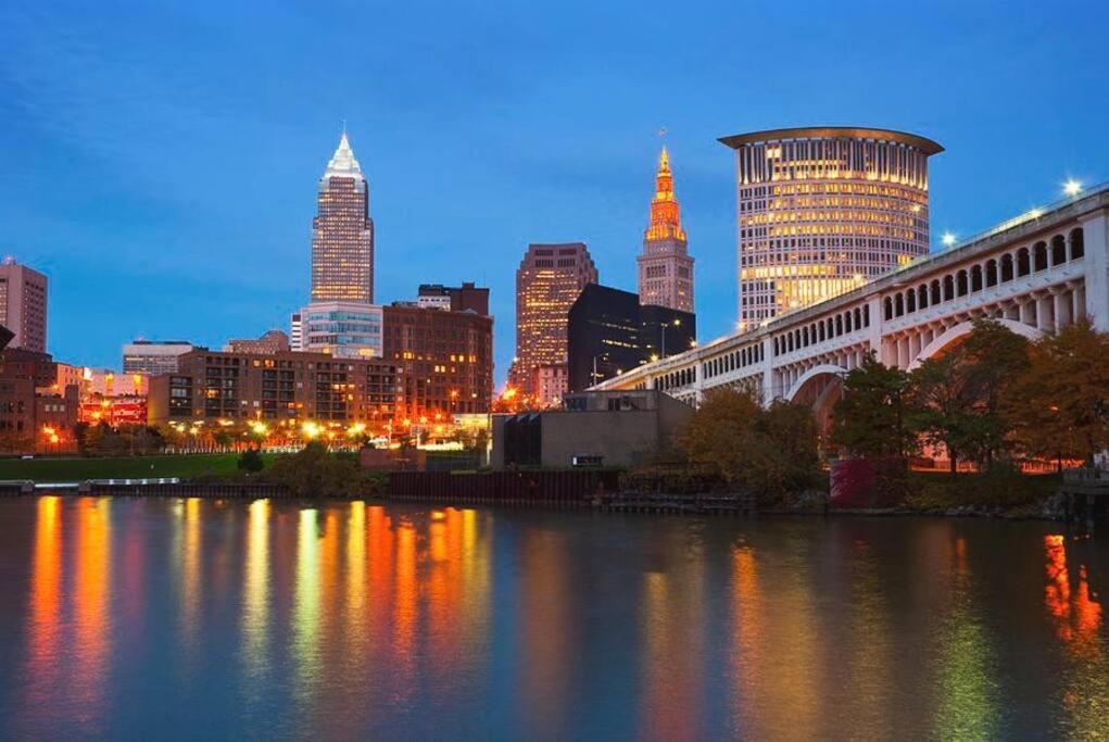 Апартаменти Trendy In Tremont, Cle Клівленд Екстер'єр фото